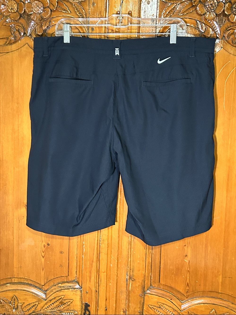 Tiger Woods Collection Men’s Golf Shorts. Size 40 - Picture 4 of 6